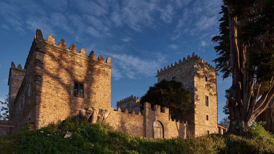 Un Viaje al Pasado en las Torres de Donlebún